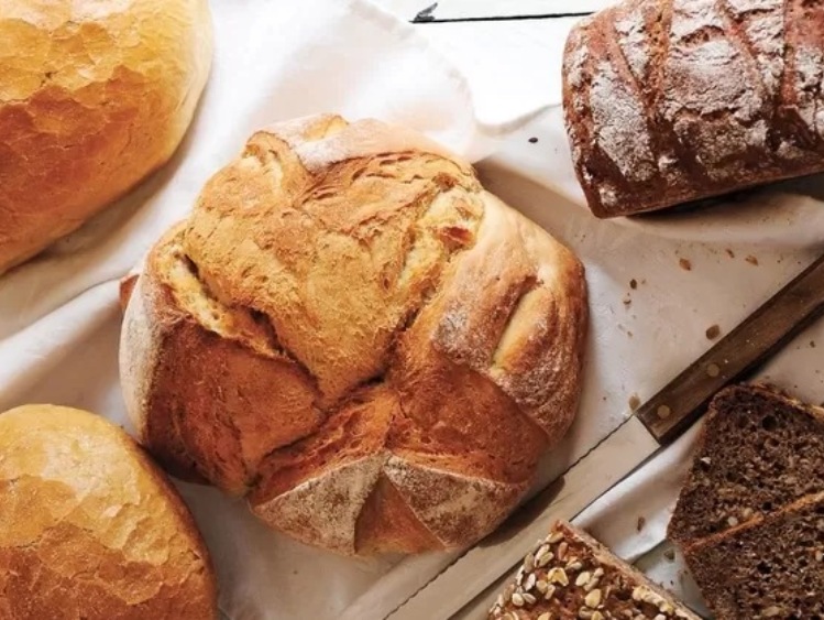 36 kilogramów chleba zjada rocznie statystyczny Polak: jak wybrać ten najzdrowszy? 16 października - Światowy Dzień Chleba